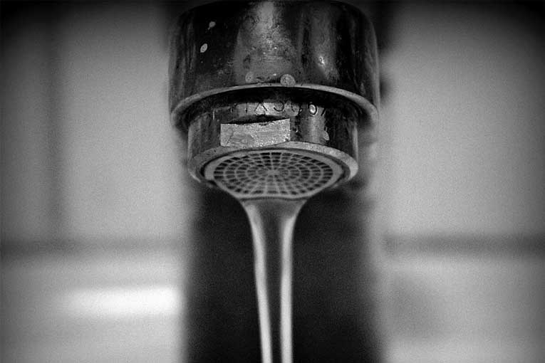 Cómo funciona un vehículo Potabilizador de Agua? - KOF